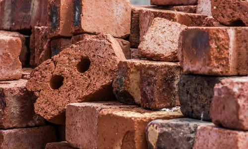 Что лучше: газобетон или кирпич?