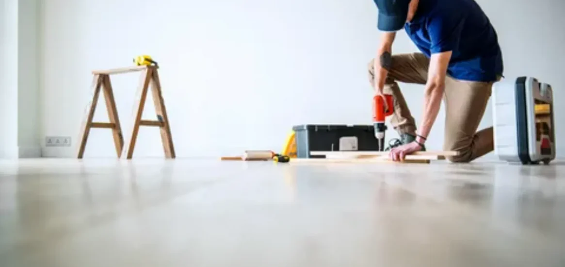 Лаки и масла для дерева: чем защищать террасу и фасад