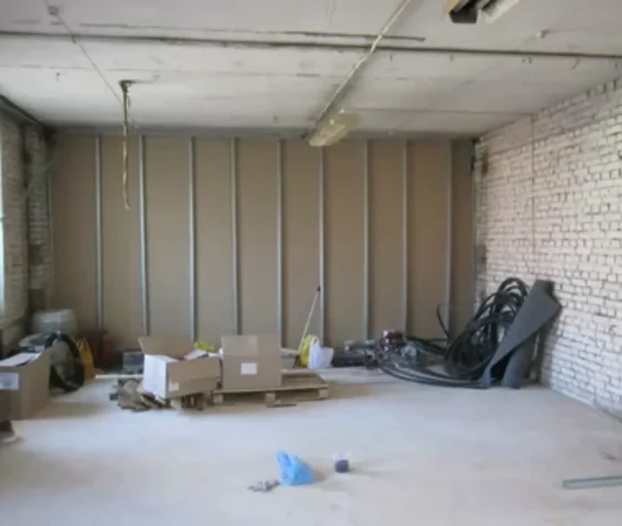 Материалы для летней кухни: что переживёт дождь и жару