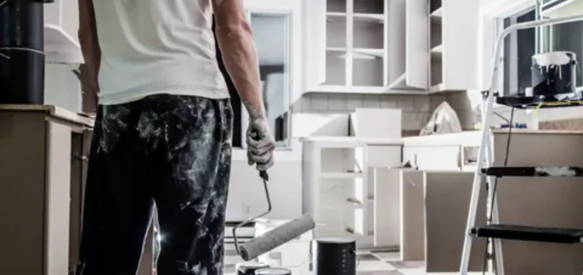 Плитка большого формата: требования к основанию и клею