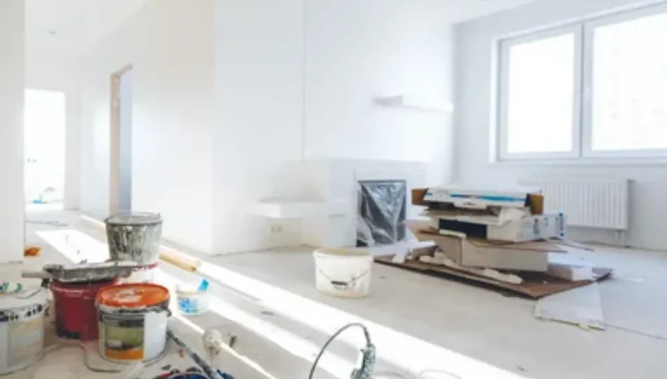 Зачем в составе смесей фибра и пластификаторы — простыми словами